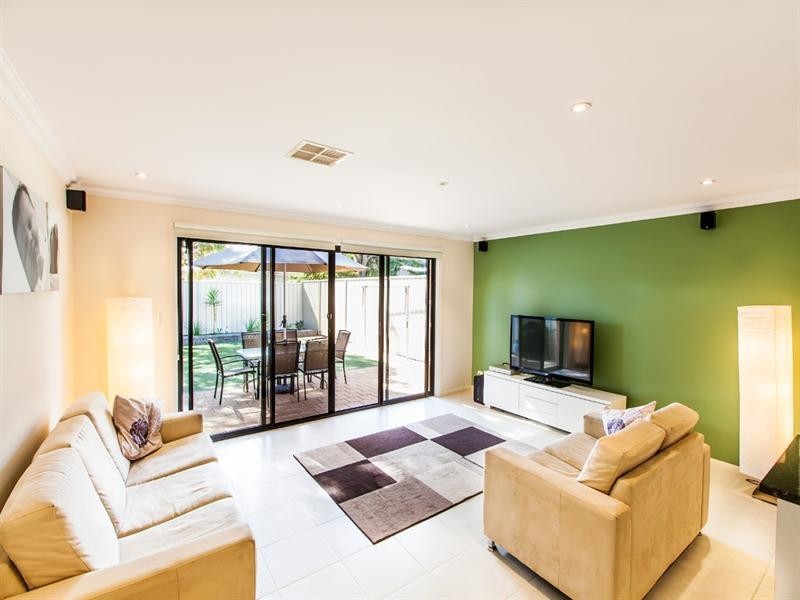 28A Bolingbroke Avenue, Henley Beach SA 5022