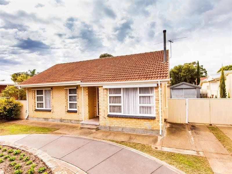 16 Laidlaw Street, Henley Beach SA 5022