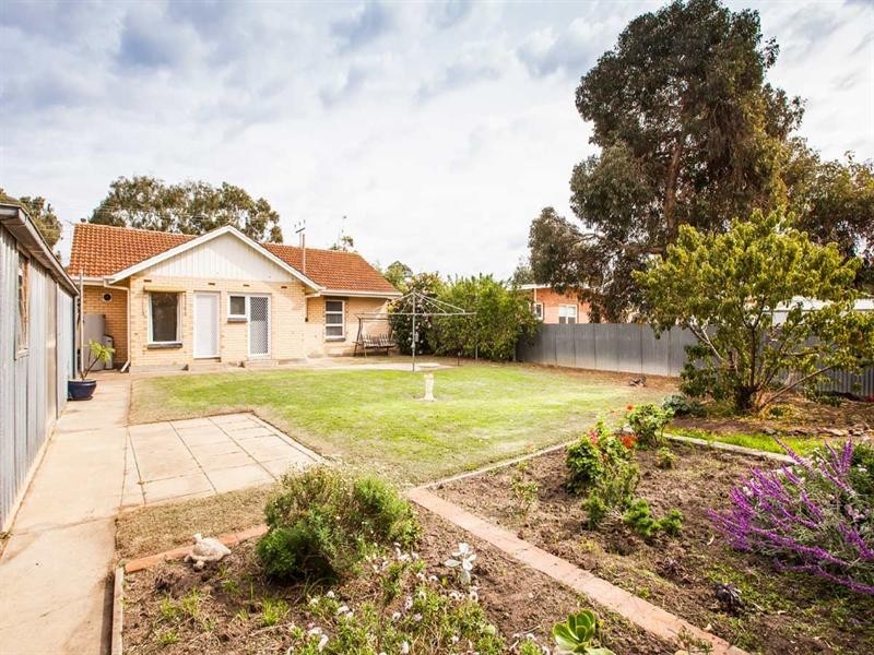 16 Laidlaw Street, Henley Beach SA 5022