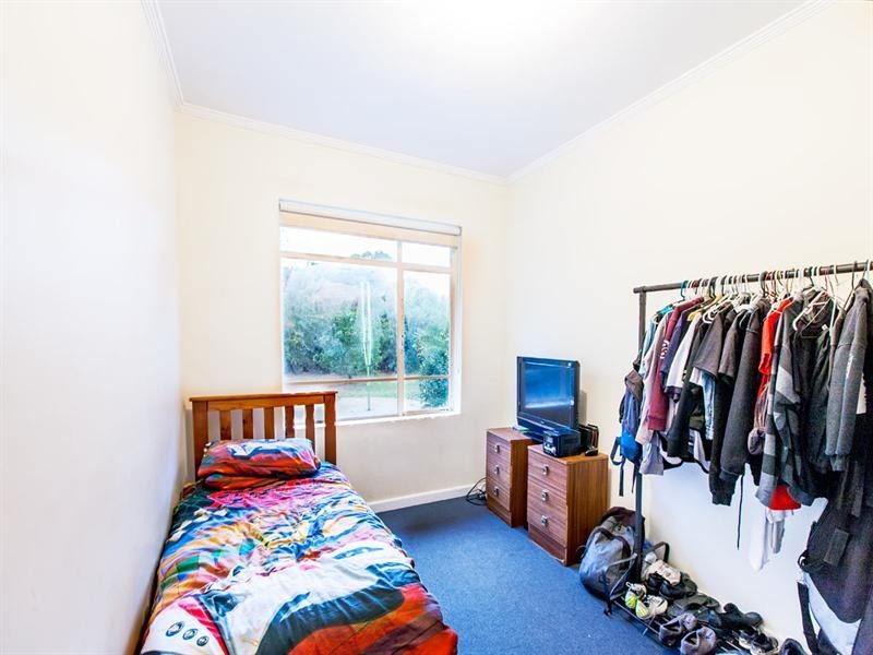 2 Mitton Avenue, Henley Beach SA 5022