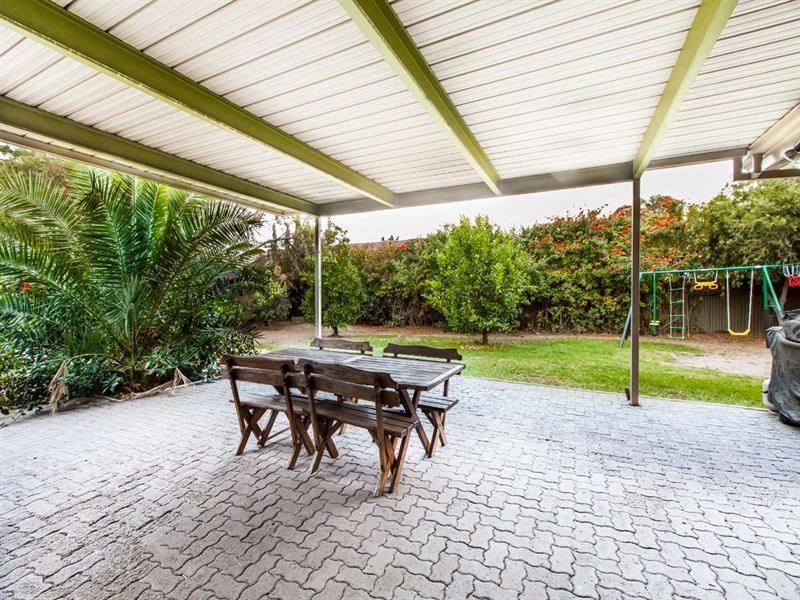 2 Mitton Avenue, Henley Beach SA 5022