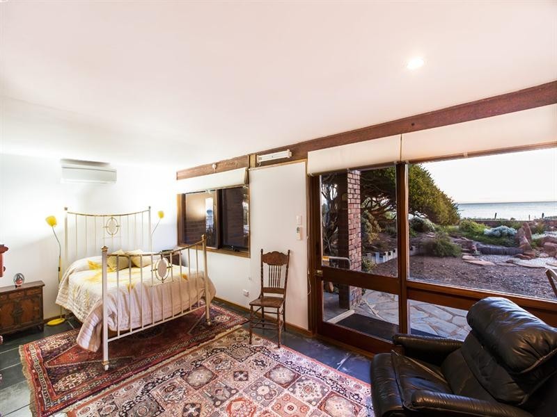 383 The Esplanade, Henley Beach SA 5022