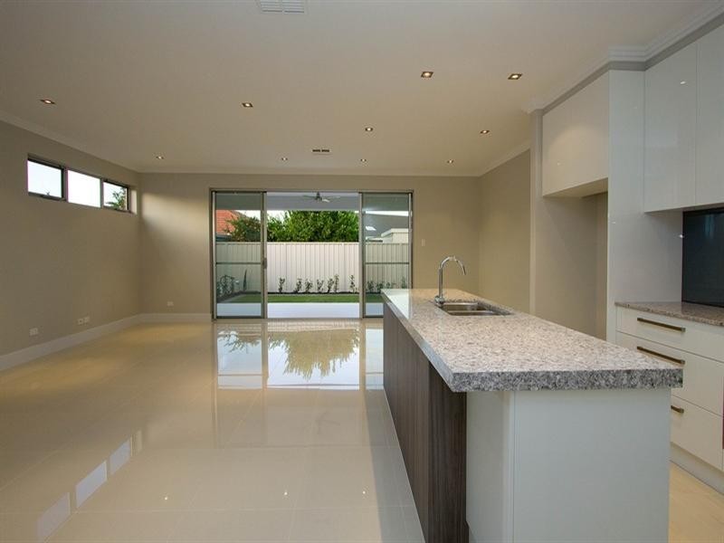 11 Madeline Crescent, Fulham Gardens SA 5024