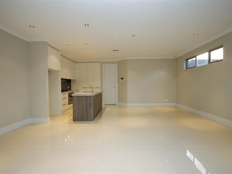 11 Madeline Crescent, Fulham Gardens SA 5024