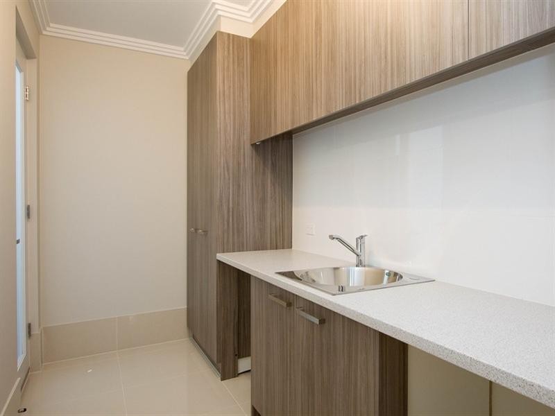 11 Madeline Crescent, Fulham Gardens SA 5024