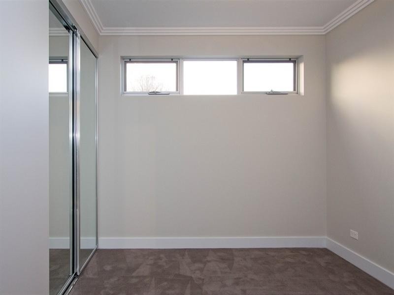 11 Madeline Crescent, Fulham Gardens SA 5024