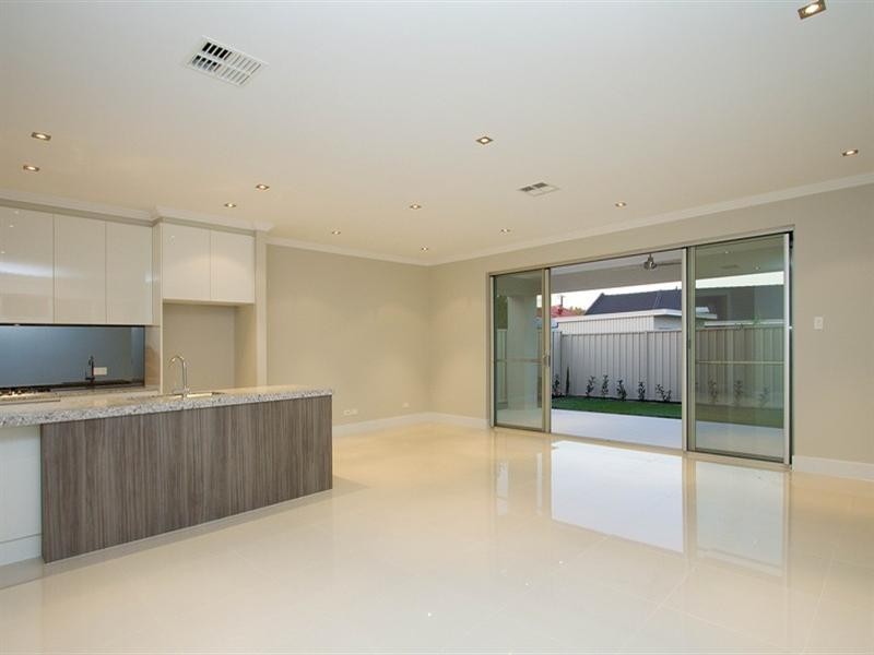 11 Madeline Crescent, Fulham Gardens SA 5024