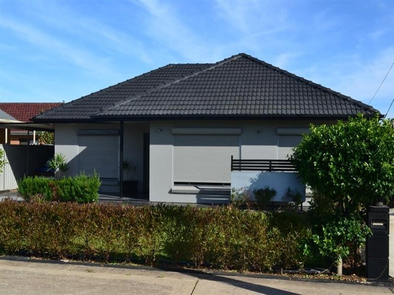 16 Norman Street, Findon SA 5023