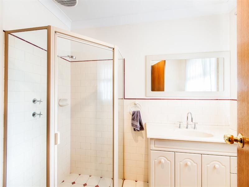 10 Harris Road, Vale Park SA 5081