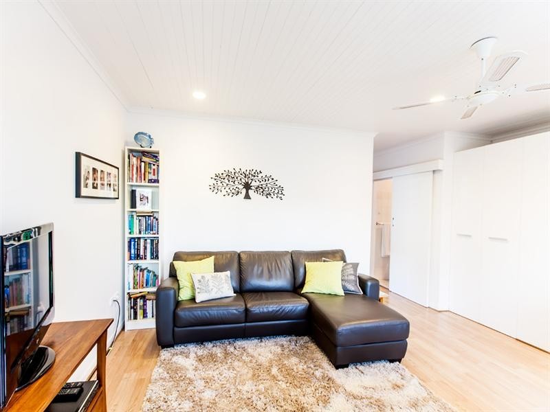 1/15 Clegowie Street, West Beach SA 5024