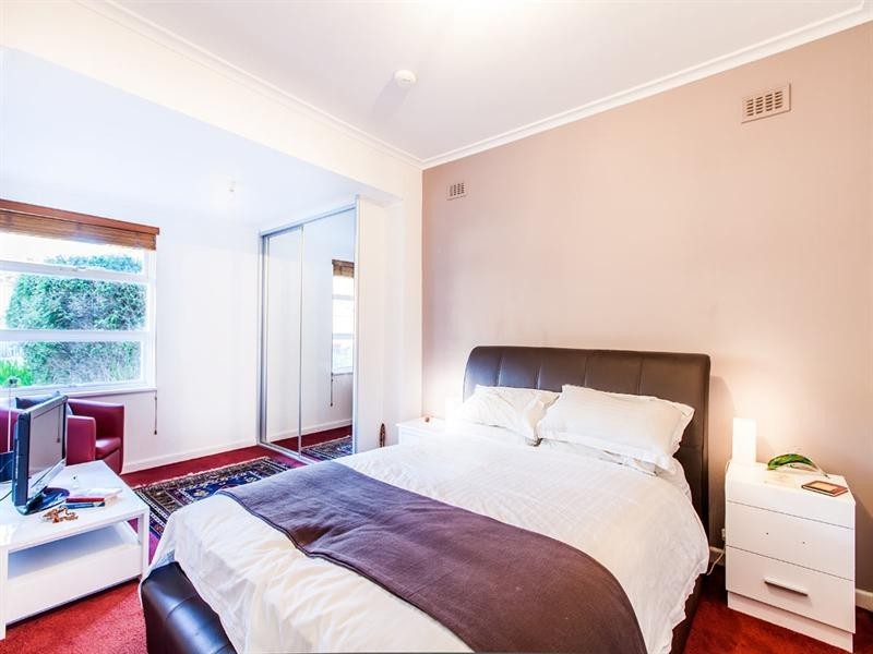 2 Cluse Street, Henley Beach SA 5022