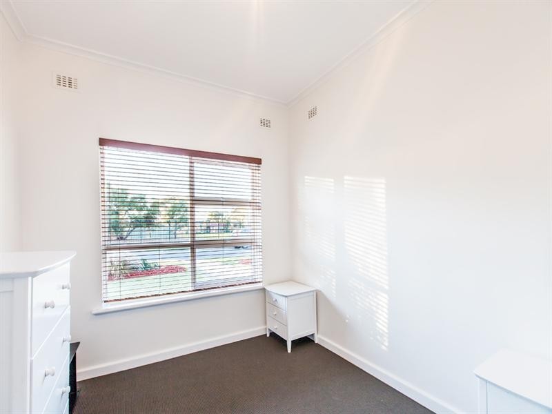 2 Cluse Street, Henley Beach SA 5022