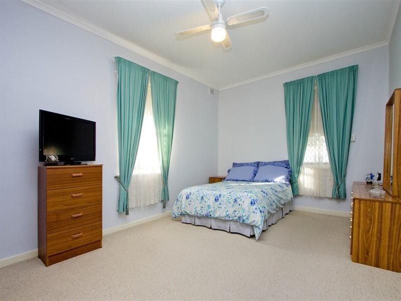 26 Hardy Street, Croydon Park SA 5008