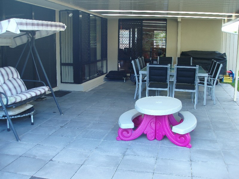 9 Torquay Place, Arundel QLD 4214