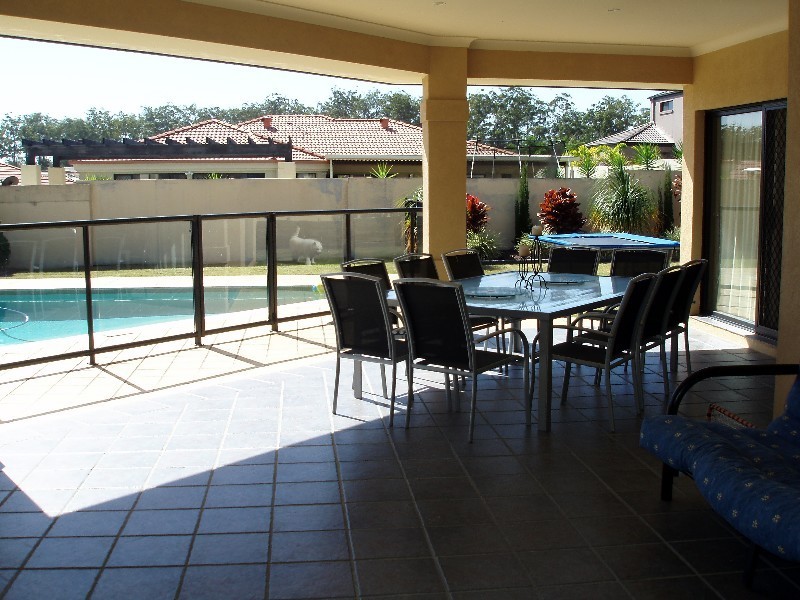 7 Parnham Court, Arundel QLD 4214