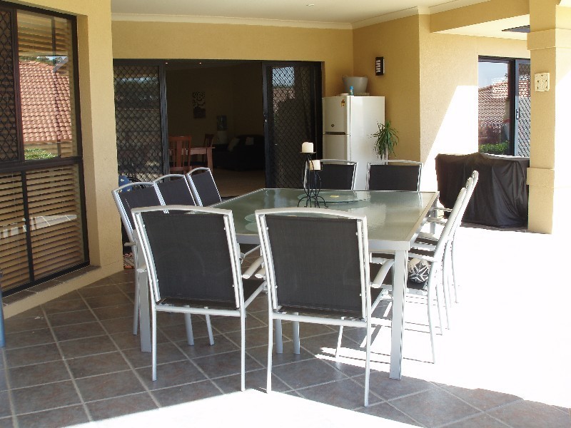 7 Parnham Court, Arundel QLD 4214