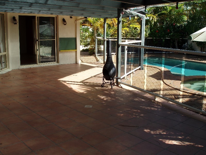 23 Maltravers Drive, Arundel QLD 4214