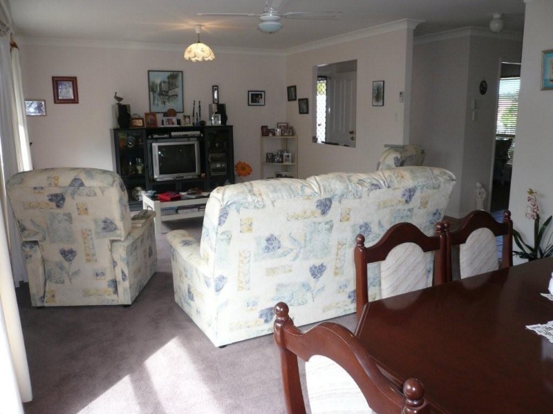 13 Mackellar Rise, Maudsland QLD 4210