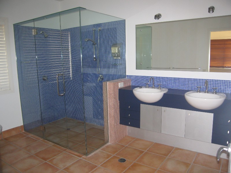 16 St Tropez Terrace, Bundall QLD 4217