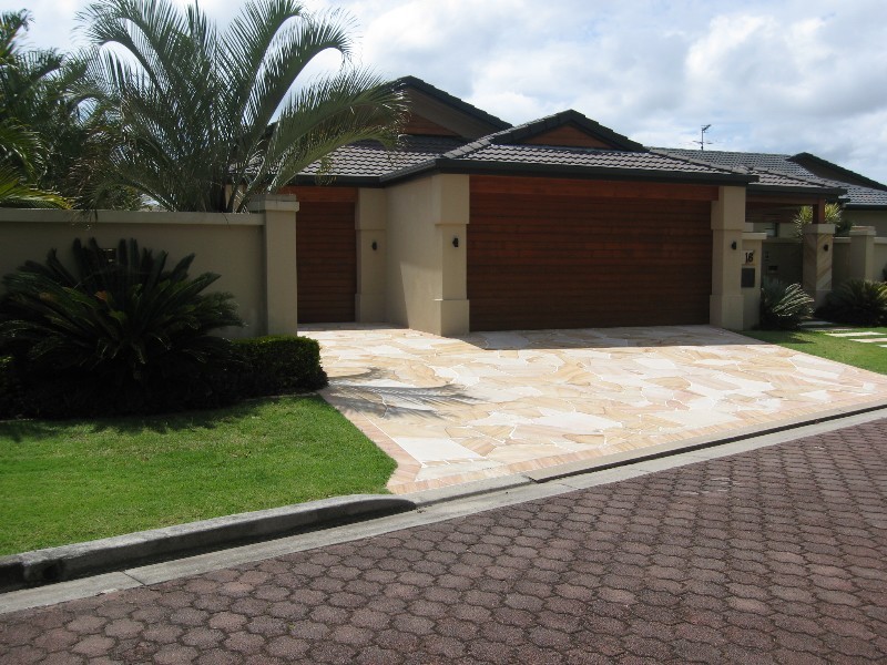 16 St Tropez Terrace, Bundall QLD 4217