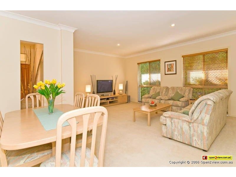 84 Tiger Drive, Arundel QLD 4214