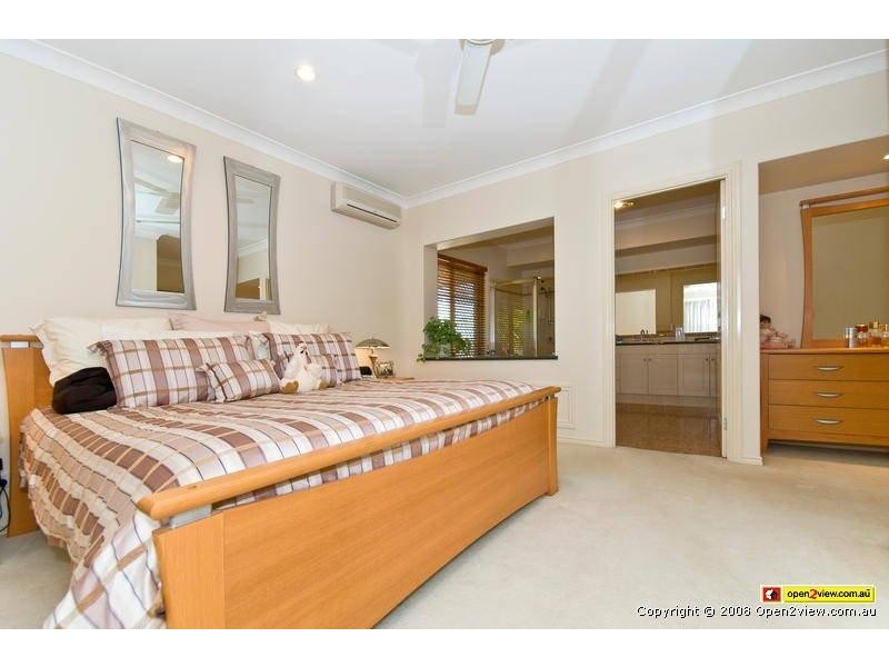 84 Tiger Drive, Arundel QLD 4214