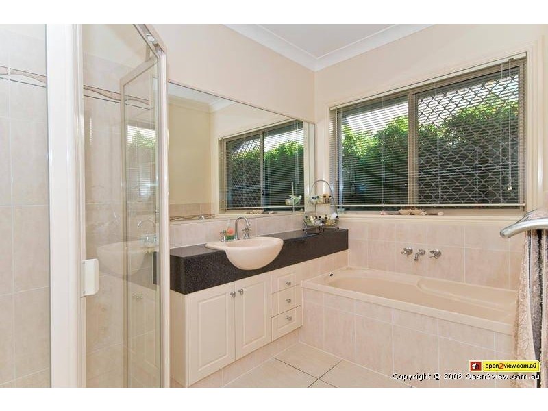 84 Tiger Drive, Arundel QLD 4214