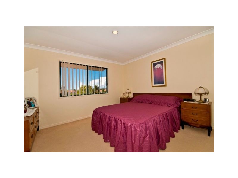 55 Marble Arch Place, Arundel QLD 4214