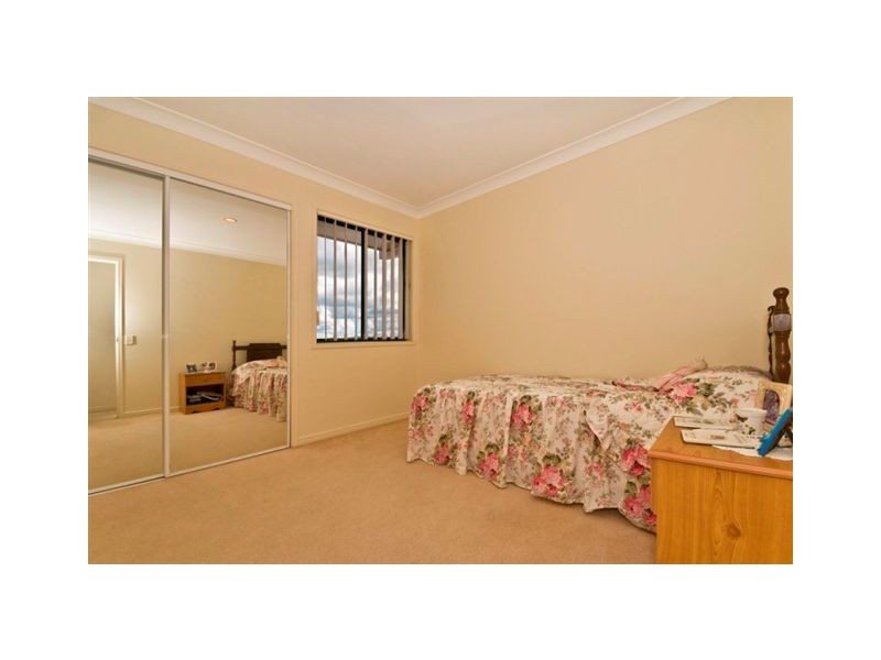 55 Marble Arch Place, Arundel QLD 4214