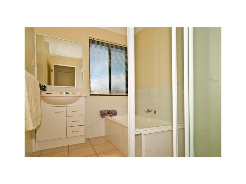 55 Marble Arch Place, Arundel QLD 4214