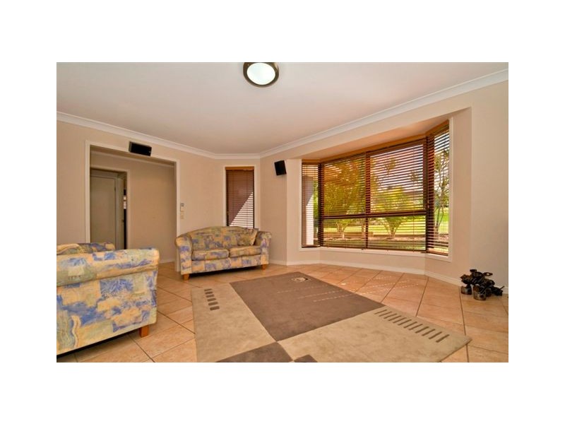 4 Collingwood Court, Arundel QLD 4214