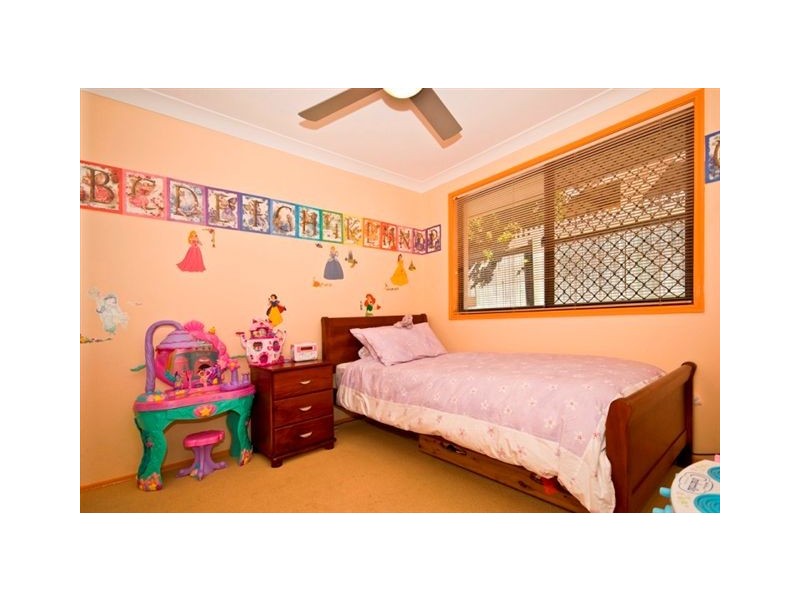 4 Collingwood Court, Arundel QLD 4214