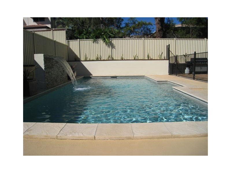 38 Desert Falls Crescent, Parkwood QLD 4214