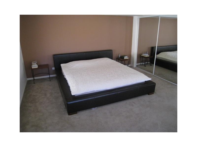 38 Desert Falls Crescent, Parkwood QLD 4214