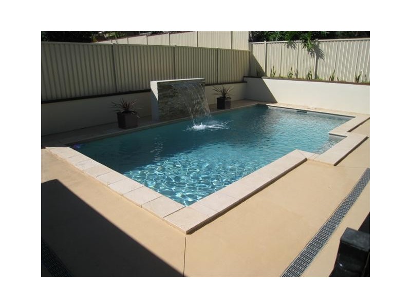 38 Desert Falls Crescent, Parkwood QLD 4214