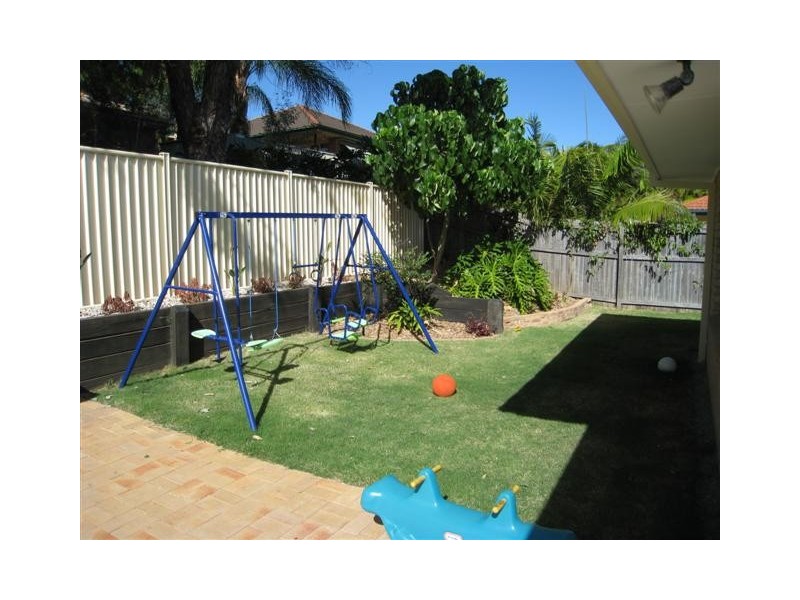 38 Desert Falls Crescent, Parkwood QLD 4214