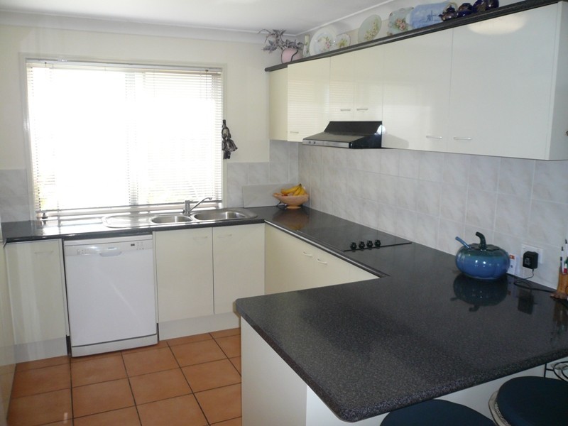 262 Napper Road, Parkwood QLD 4214