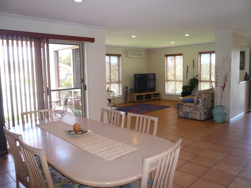 262 Napper Road, Parkwood QLD 4214