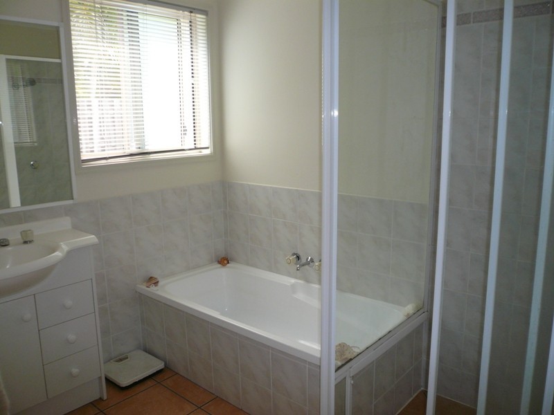 262 Napper Road, Parkwood QLD 4214