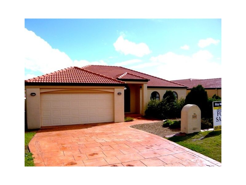 35 Maltravers Drive, Arundel QLD 4214