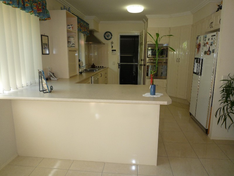 44 Ingles Circuit, Arundel QLD 4214