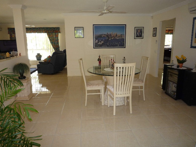 44 Ingles Circuit, Arundel QLD 4214