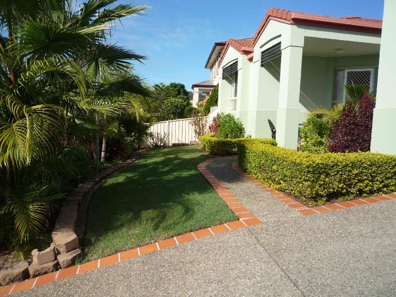 44 Ingles Circuit, Arundel QLD 4214