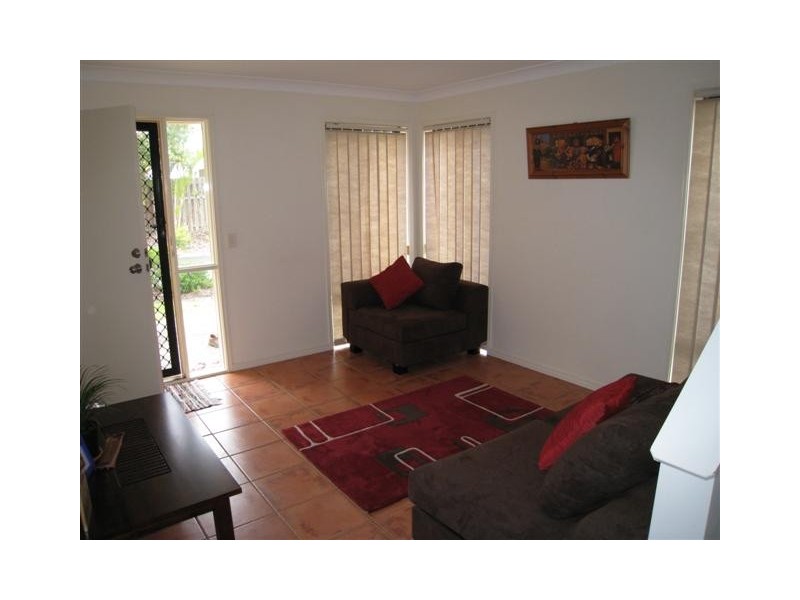 19 Harrow Place, Arundel QLD 4214