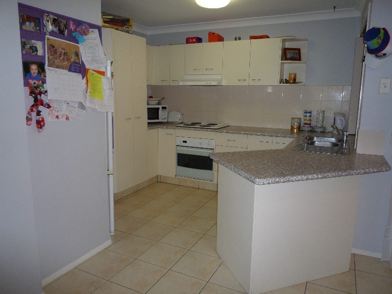 48 Marble Arch Place, Arundel QLD 4214