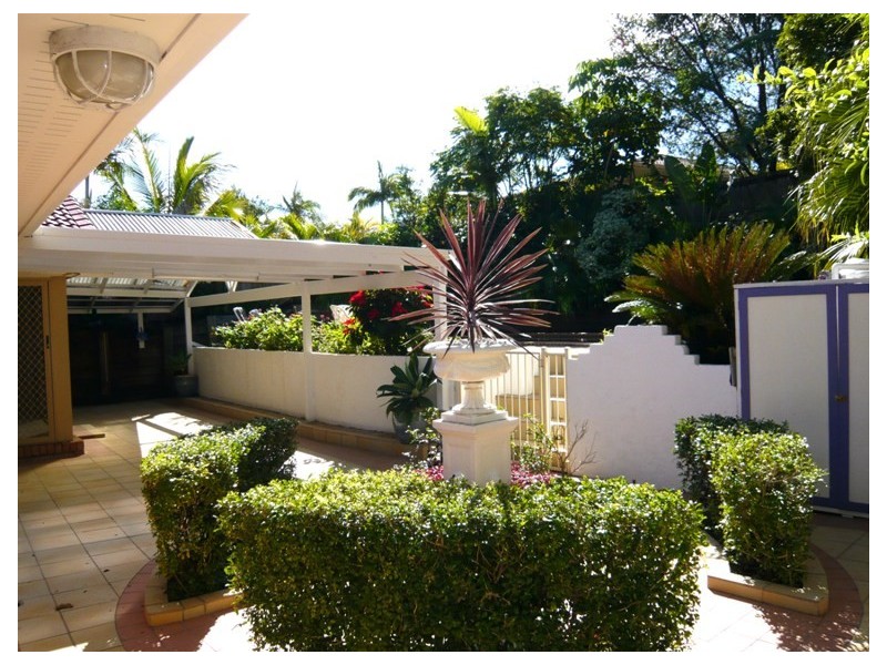 3 Von Nida Street, Parkwood QLD 4214