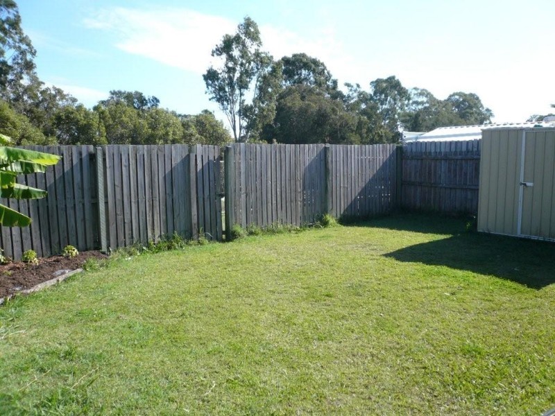 126 Kumbari Avenue, Labrador QLD 4215