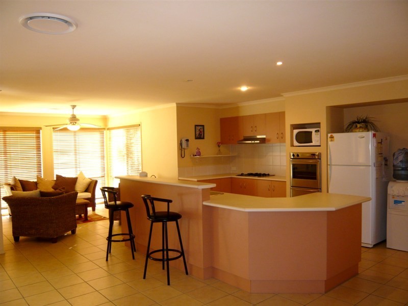 3 Petworth Court, Arundel QLD 4214