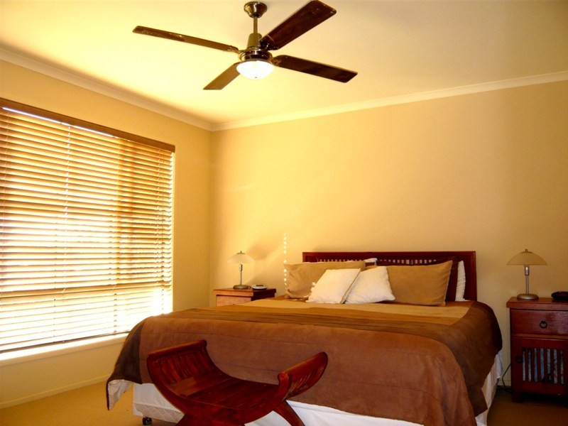 3 Petworth Court, Arundel QLD 4214