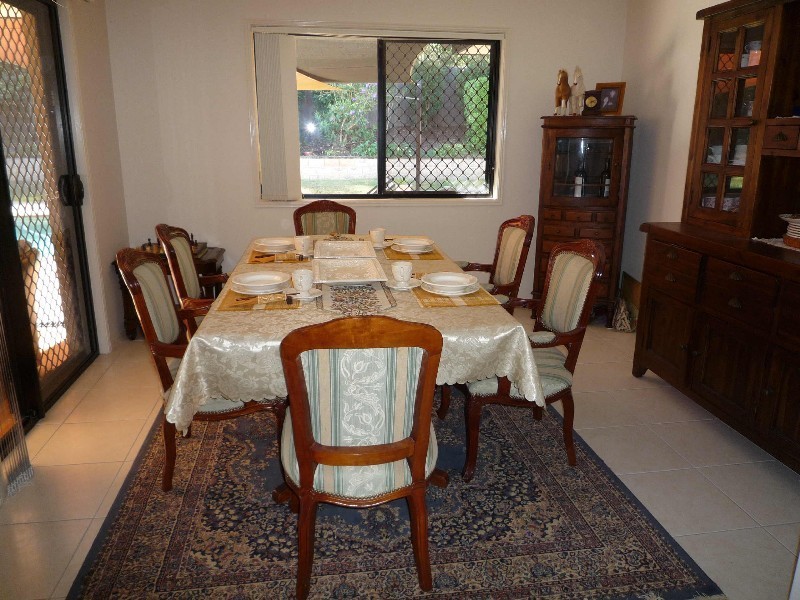 87 Arun Drive, Arundel QLD 4214